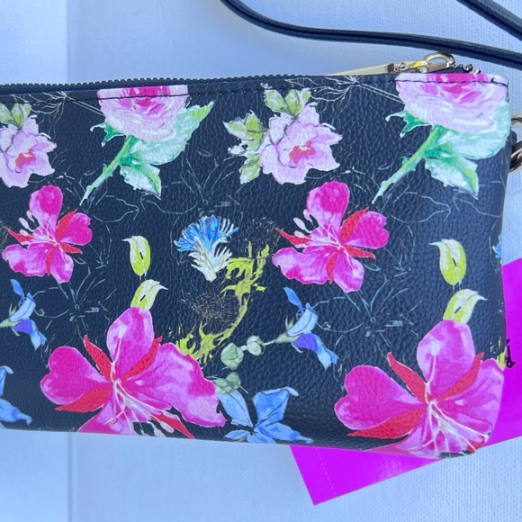 Betsey Johnson Wristlet/Pouch Black & Floral Print - Picture 3 of 11
